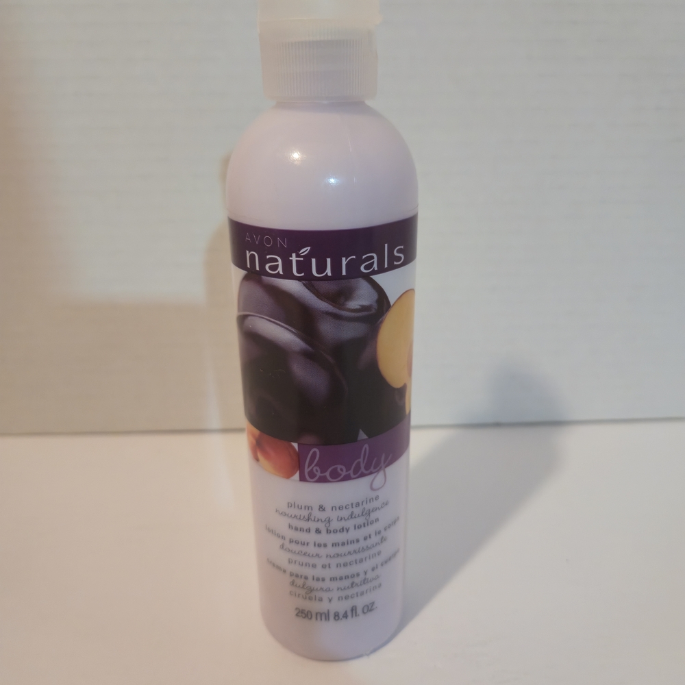 Avon Naturals Plum & Nectarine Body Wash